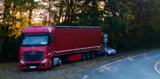 Trucking-Permits-A-Game-Changer-For-E-Commerce-Ventures-on-digitaldistributionhub